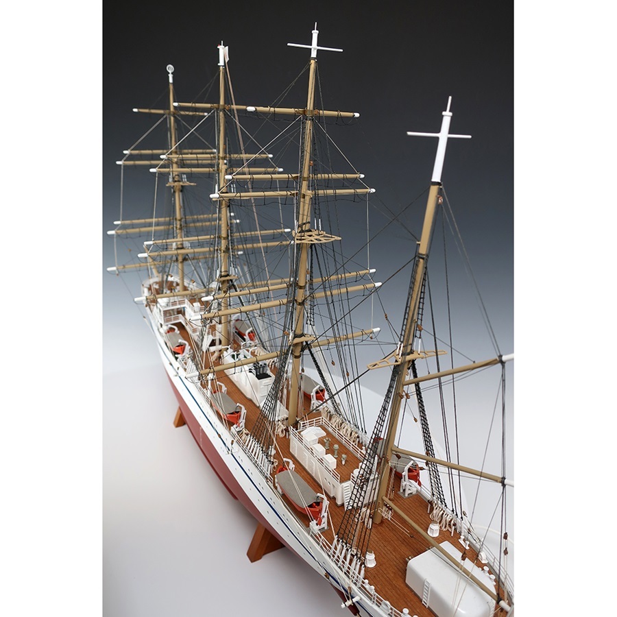 画像: ウッディジョー (NO.642) 1/160 日本丸（帆なし） 木製模型 組立キット 