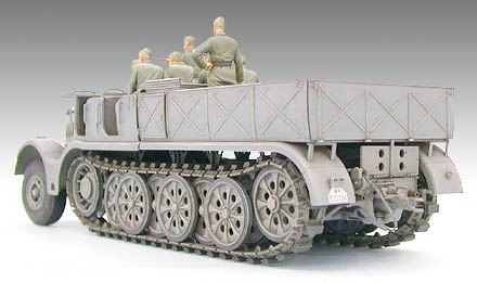 画像: タミヤ（35239）1/35 ドイツ 18トン重ハーフトラック・FAMO  