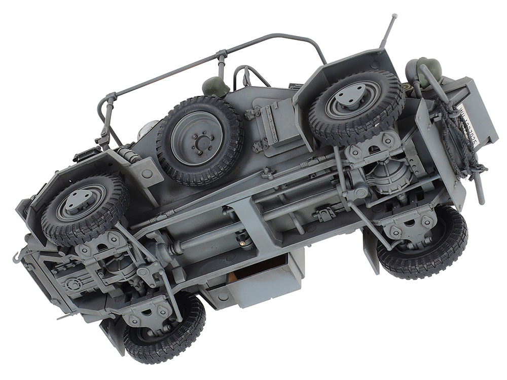 画像: タミヤ（35268）1/35 ドイツ無線指揮車 フンクワーゲン （エッチングパーツ付き）